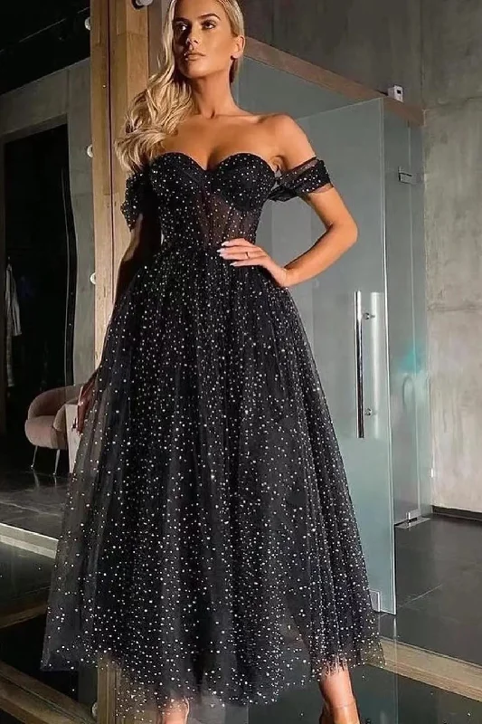 Evening dress with cap sleeves-Off-The-Shoulder Sweetheart A-Line Beads Prom Dress With Tulle in Black